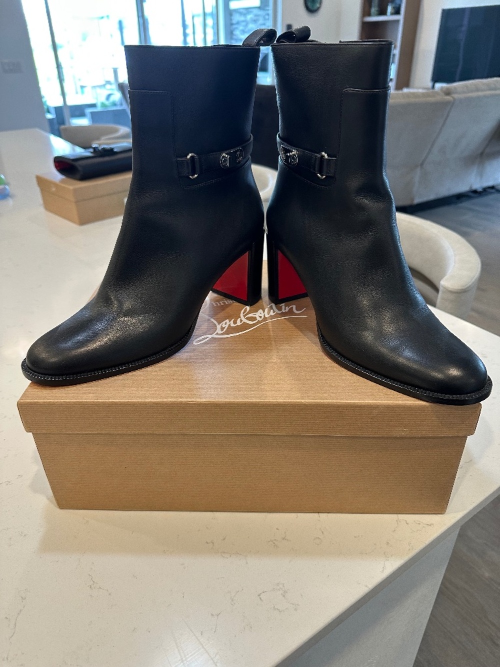 Christian Louboutin Lock Booty. Size 42. never worn